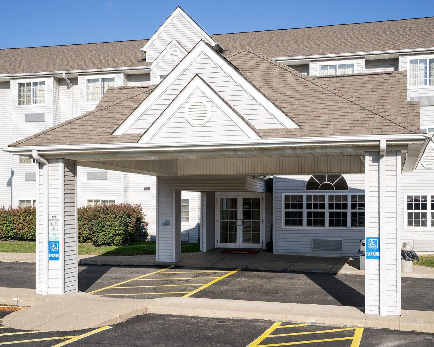 Robinson Township Microtel Inn & Suites By Wyndham Pittsburgh Airport מראה חיצוני תמונה